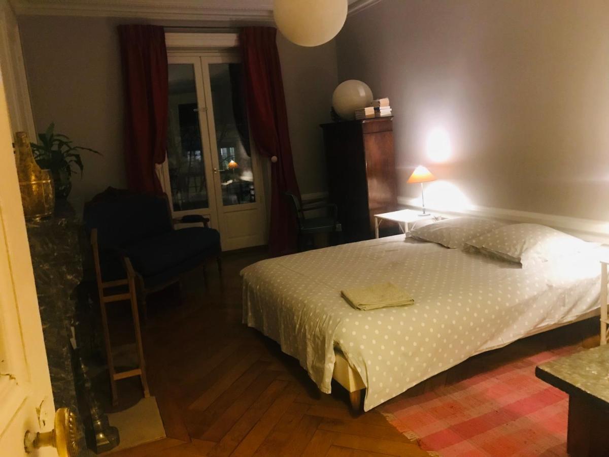 Berges du Rhône/ Chambre avec balcon Lyon Extérieur photo