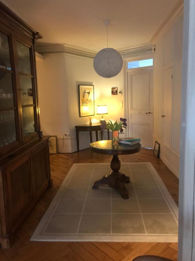 Berges du Rhône/ Chambre avec balcon Lyon Extérieur photo